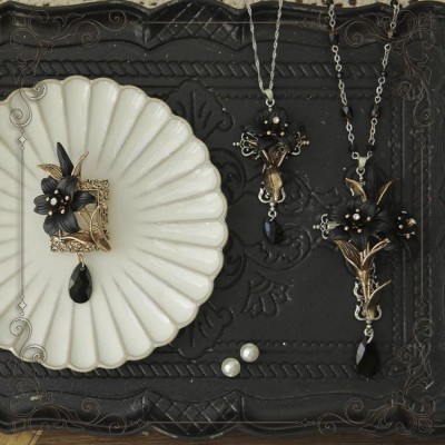 Hoshibako Works Dark Night Lily Crystal Brooch and Necklaces(Pre-Made/Full Payment Without Shipping)